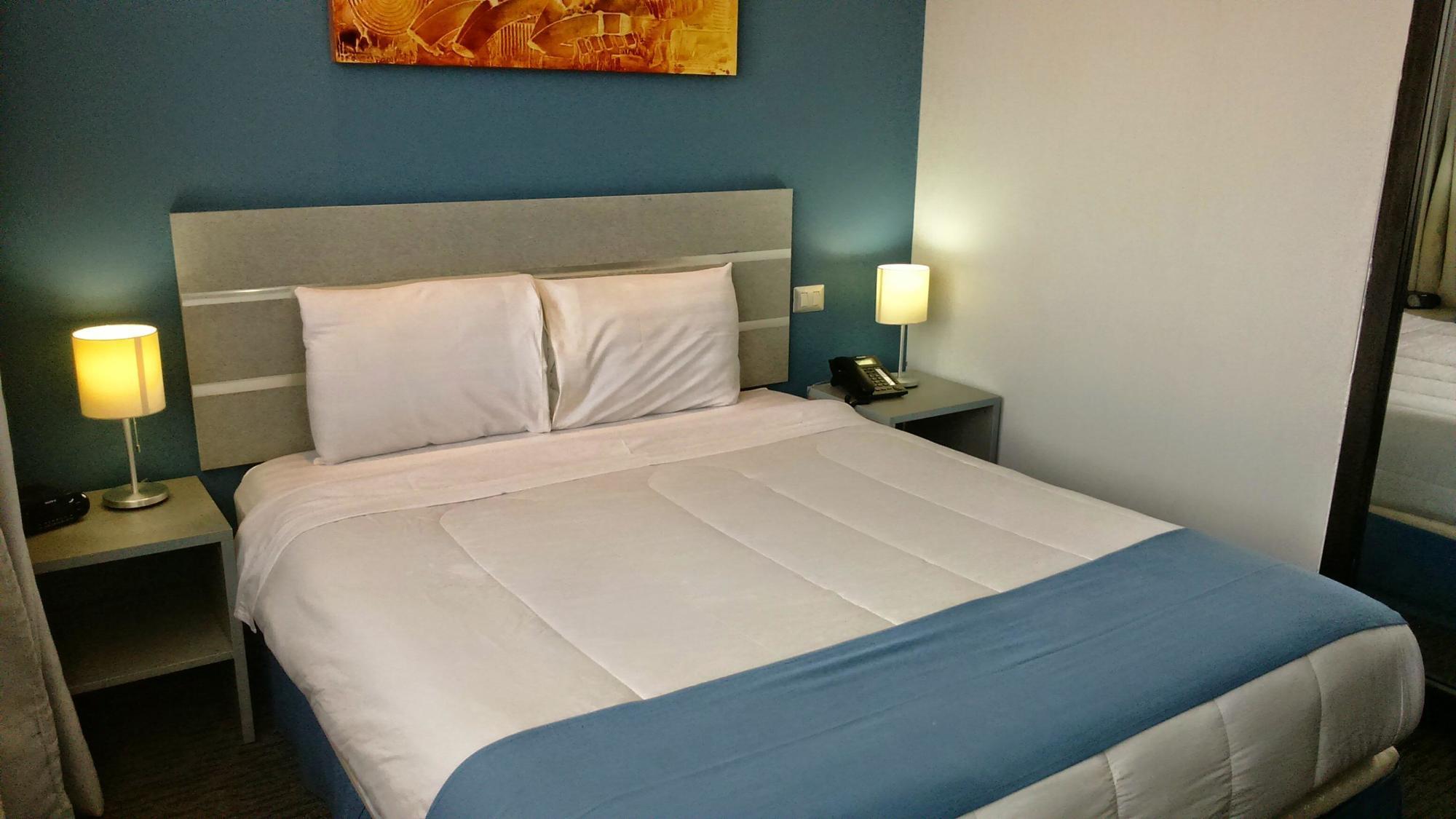 Hotel Gavina Express Iquique Exteriör bild